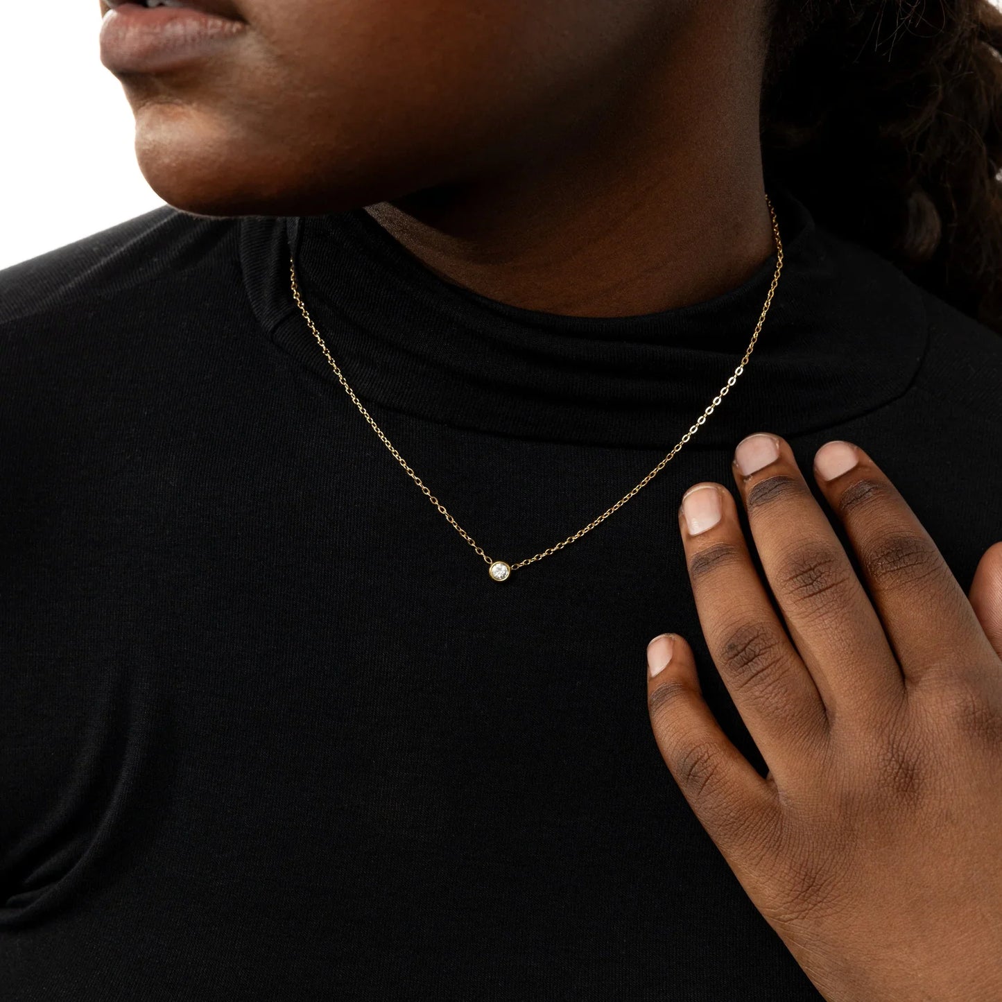 Collier avec lunette Lumé Qamar