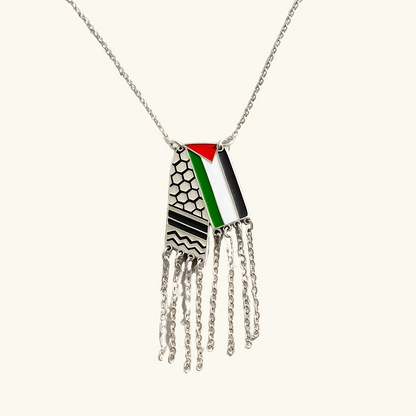 Collier en argent avec keffieh