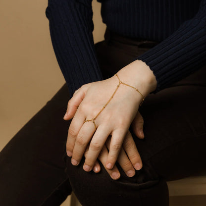 Chaîne de main Qamar Nura